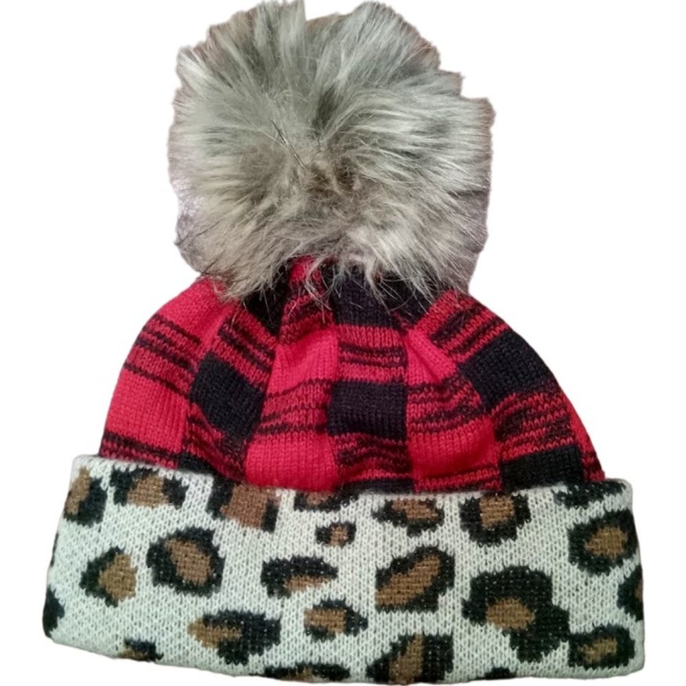 EUC | Panache Red buffalo plaid w/ leopard trim | Knit hat | One Size Fits Most